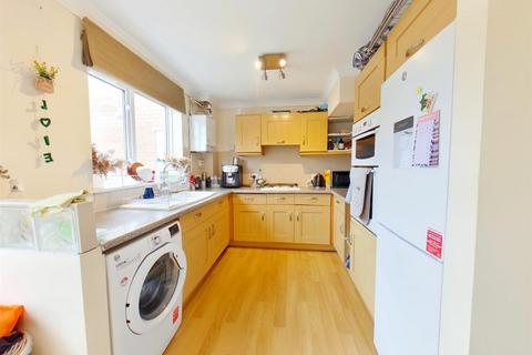 3 bedroom semi-detached house for sale, Victory Road, Fareham PO14