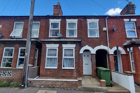 3 bedroom terraced house for sale, Palmer Road, Gorleston