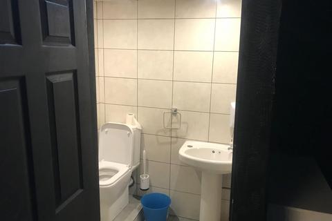 Property to rent, Whitworth Street, Manchester, M1