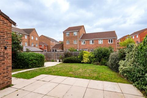 4 bedroom semi-detached house to rent, Emerald Crescent, SITTINGBOURNE, Kent, ME10