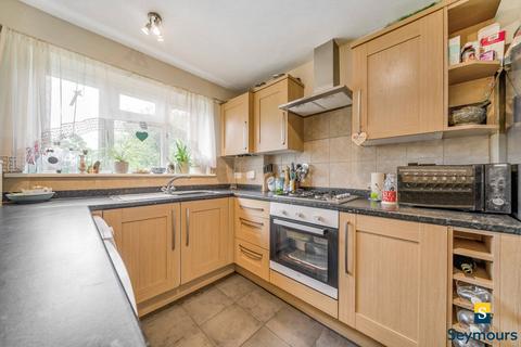 1 bedroom flat for sale, Hornhatch, Guildford GU4