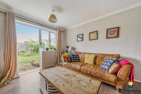 1 bedroom flat for sale, Hornhatch, Guildford GU4