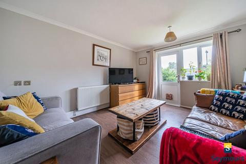 1 bedroom flat for sale, Hornhatch, Guildford GU4