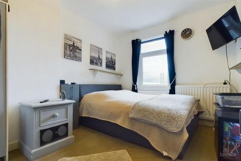 32 Dam Road, Barton-upon-humber, DN18 5AU