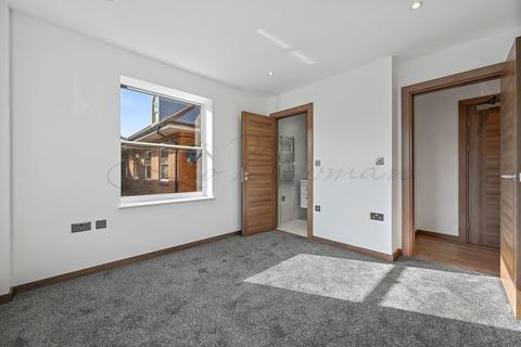 undefined, Harvest Lane, Thames Ditton, KT7