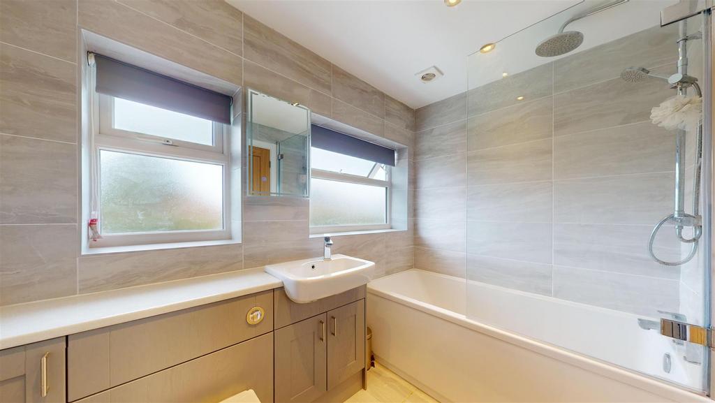 Conway Drive 69 Bathroom.jpg