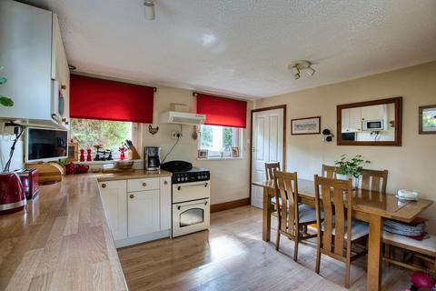 12 Crofts Estate, Sandford, Crediton, EX17 4LX