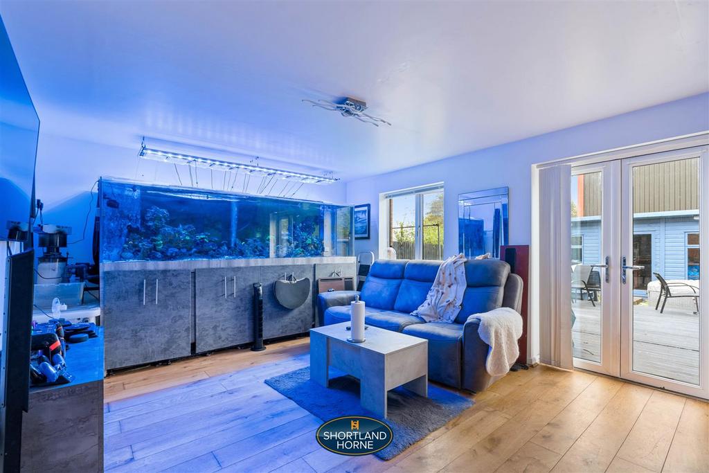 Lounge/dining room