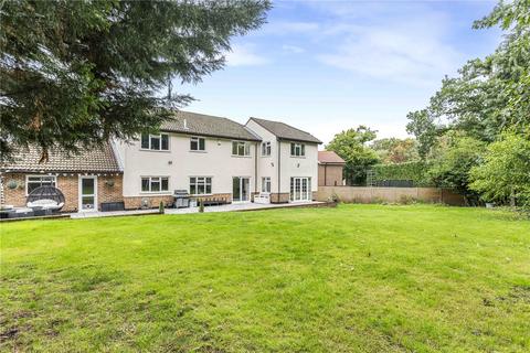 16 Rolinsden Way, Keston, BR2 6HY