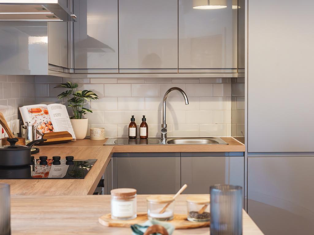 Apartment in Leeds, Little Woodhouse, Woodhouse - View 4