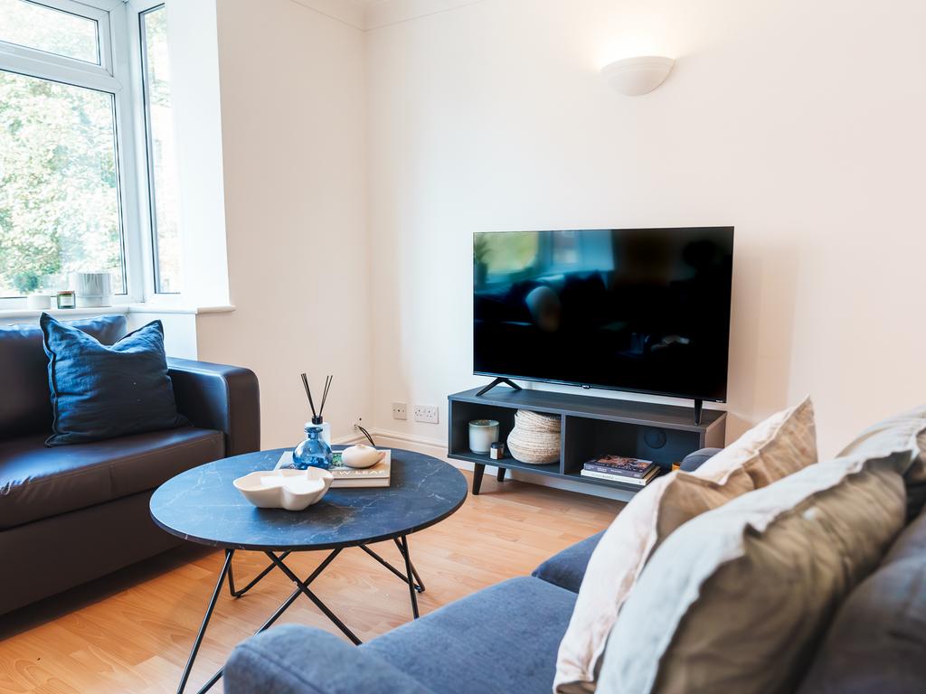 Apartment in Leeds, Little Woodhouse, Woodhouse - View 5