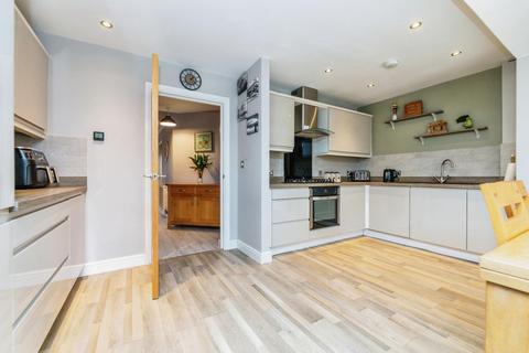 1 Grenoside Grange Close, Grenoside, Sheffield, S35 8LY