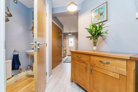 1 Grenoside Grange Close, Grenoside, Sheffield, S35 8LY