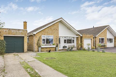 3 bedroom detached bungalow for sale, Cherry Tree Close, Grove, OX12