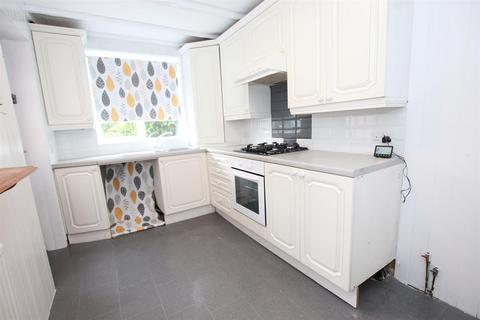 3 bedroom townhouse for sale, Charnwood Grove, Eccleshill