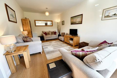 13 Bower Close, Ashbourne, DE6 1TA