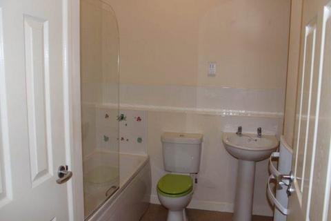 2 bedroom flat to rent, High Street, Weston-super-Mare, North Somerset