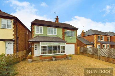 4 bedroom detached house for sale, Sheeprake Lane, Sewerby, Bridlington