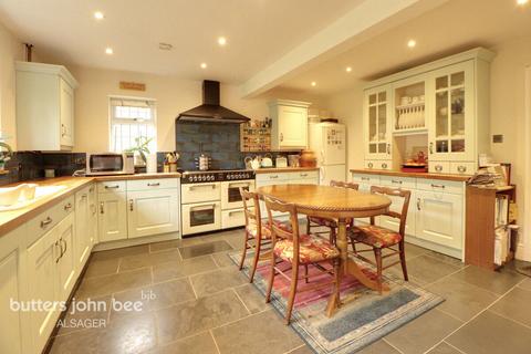 40 Birch Tree Lane, Scholar Green, Stoke-on-trent, ST7 3LJ