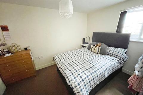 2 bedroom flat for sale, Queens Road, Chester, Cheshire, CH1