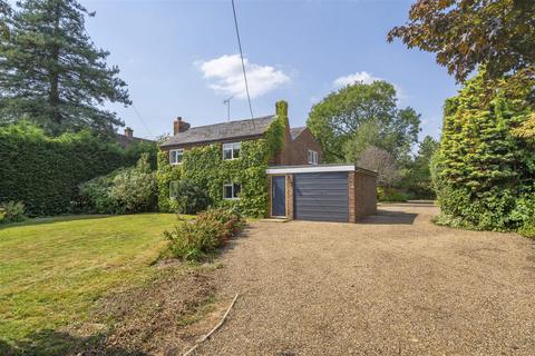 3 bedroom detached house to rent, Winkfield Lane, Winkfield