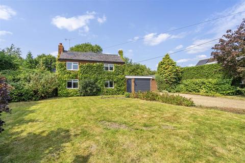 3 bedroom detached house to rent, Winkfield Lane, Winkfield