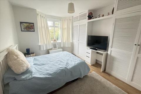 2 bedroom property for sale, Chalmers Road, Ashford, Middlesex, TW15