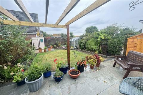 35 Chalmers Road, Ashford, TW15 1DT