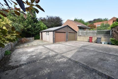 2 bedroom detached bungalow to rent, Moorwell Road, Bottesford, Scunthorpe