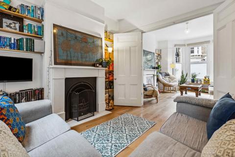 11 Morval Road, London, SW2 1DG
