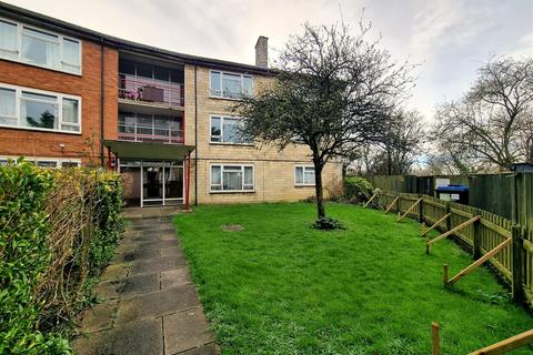 2 bedroom flat for sale, Rosemary Houses, Lacock, Chippenham