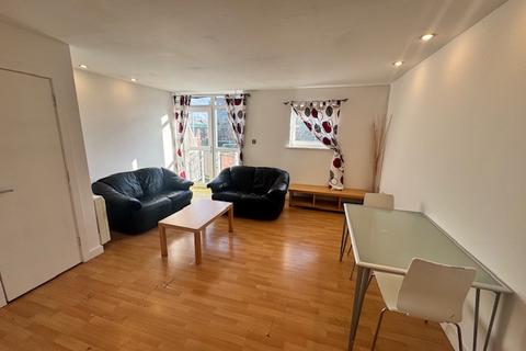 2 bedroom apartment to rent, Burlington Street, Manchester, M15