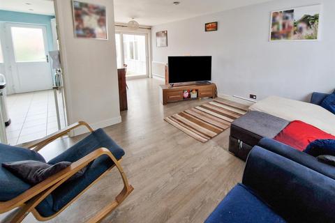 3 bedroom end of terrace house for sale, Rosedale Way, Kempston, Bedford