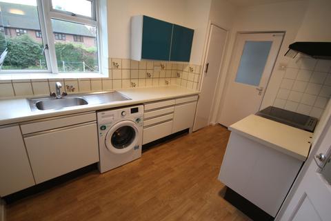 2 bedroom flat to rent, Pinner HA5