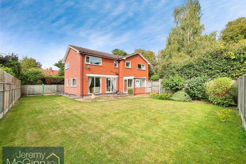 5 bedroom detached house for sale, Paddock Lane, Stratford-Upon-Avon