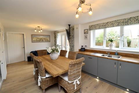 4 bedroom detached house for sale, Sandholme, Market Weighton, York