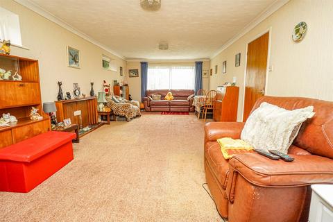 3 bedroom detached house for sale, Elphinstone Road, Hastings