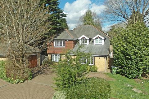 5 bedroom detached house to rent, Banstead