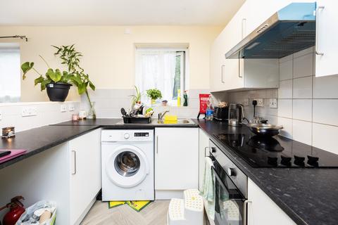 undefined, Tollgate Road, London E6