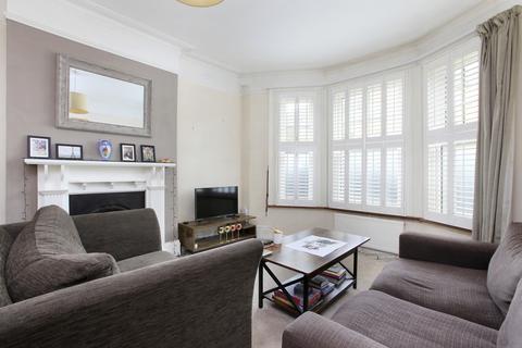 2 bedroom flat for sale, Aristotle Road, Clapham, London