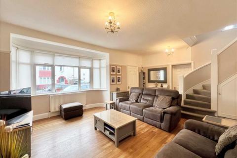 4 bedroom house for sale, Leigh on Sea SS9