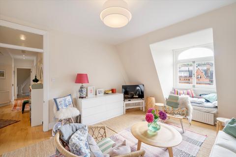 2 bedroom flat for sale, Thurloe Place, London, SW7