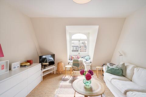 2 bedroom flat for sale, Thurloe Place, London, SW7