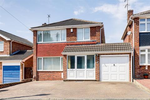 3 bedroom detached house for sale, Ornsay Close, Rise Park NG5