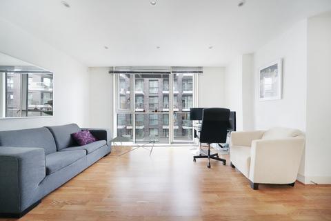 1 bedroom flat to rent, Times Square, London