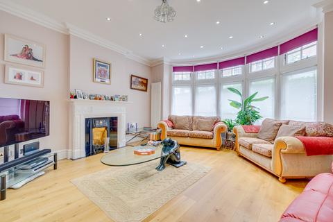 3 bedroom flat for sale, Fitzjames Avenue, West Kensington, London