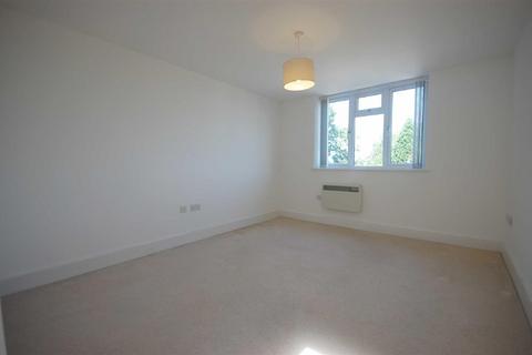 2 bedroom flat to rent, High Street, Ruislip HA4