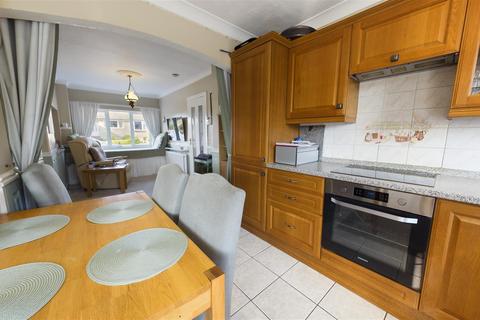 11 Kestrel Lane, Cheadle, Stoke-on-trent, ST10 1RU