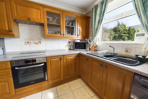 11 Kestrel Lane, Cheadle, Stoke-on-trent, ST10 1RU