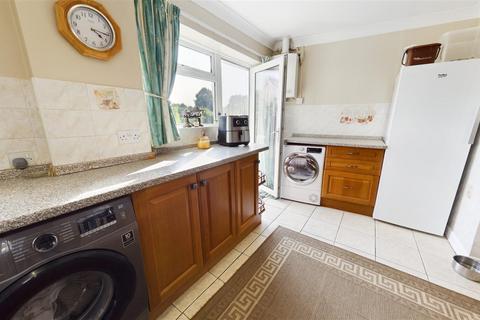 11 Kestrel Lane, Cheadle, Stoke-on-trent, ST10 1RU